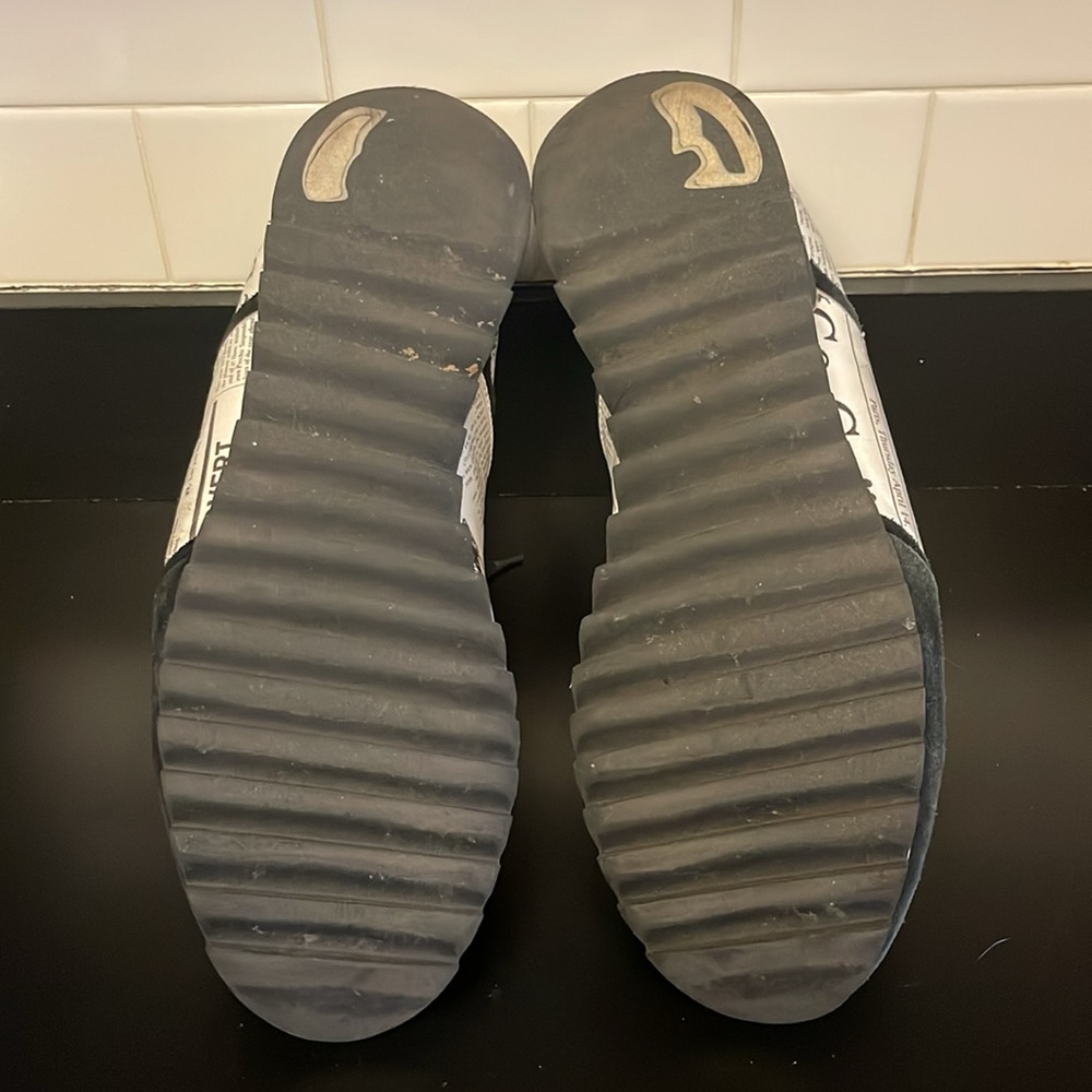 JOHN GALLIANO
Gazette Leather Runners - Picture 5 of 8